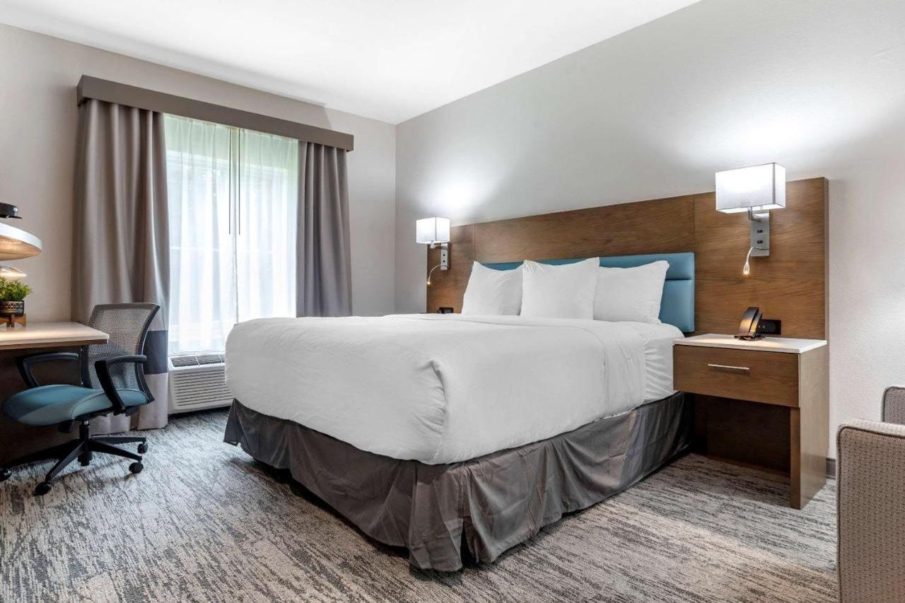 Tryp By Wyndham Tallahassee North I-10 Capital Circle Exterior photo