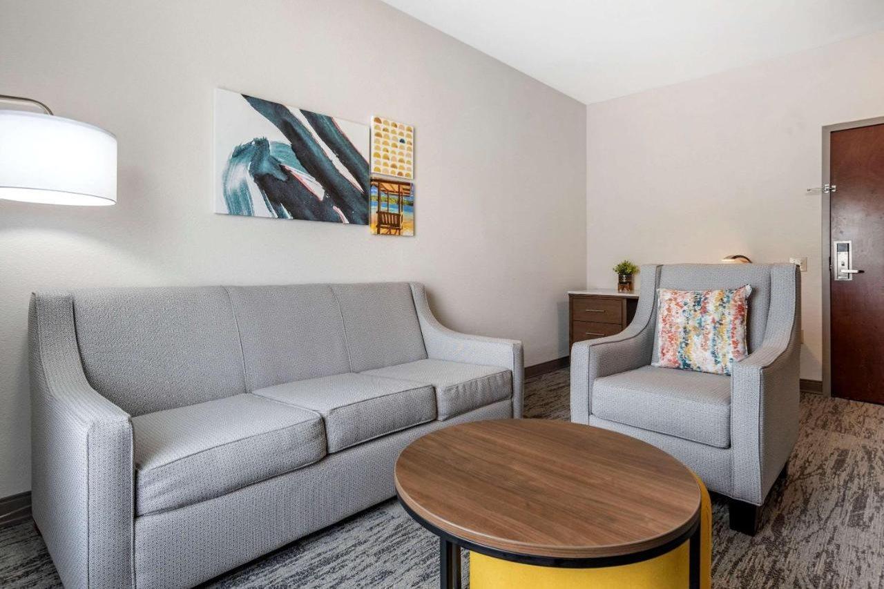 Tryp By Wyndham Tallahassee North I-10 Capital Circle Exterior photo