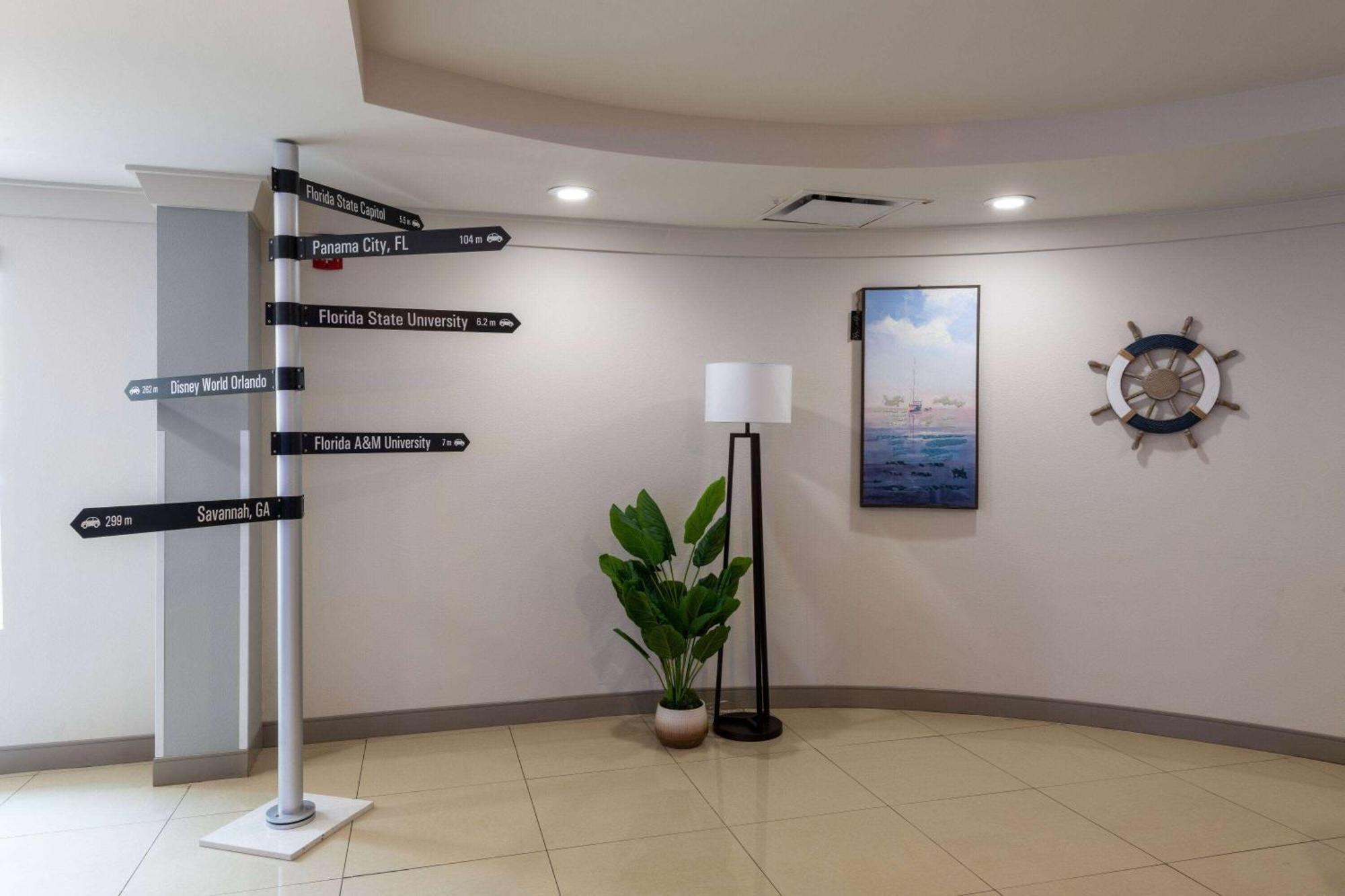 Tryp By Wyndham Tallahassee North I-10 Capital Circle Exterior photo