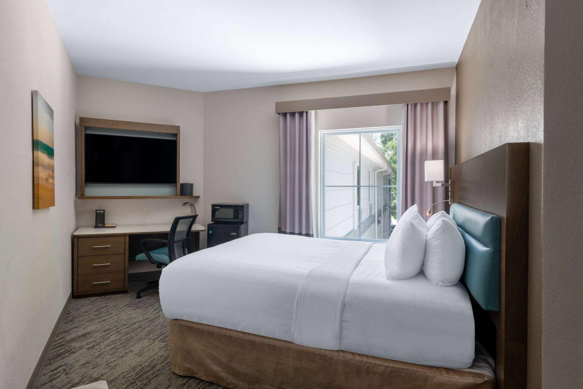 Tryp By Wyndham Tallahassee North I-10 Capital Circle Exterior photo