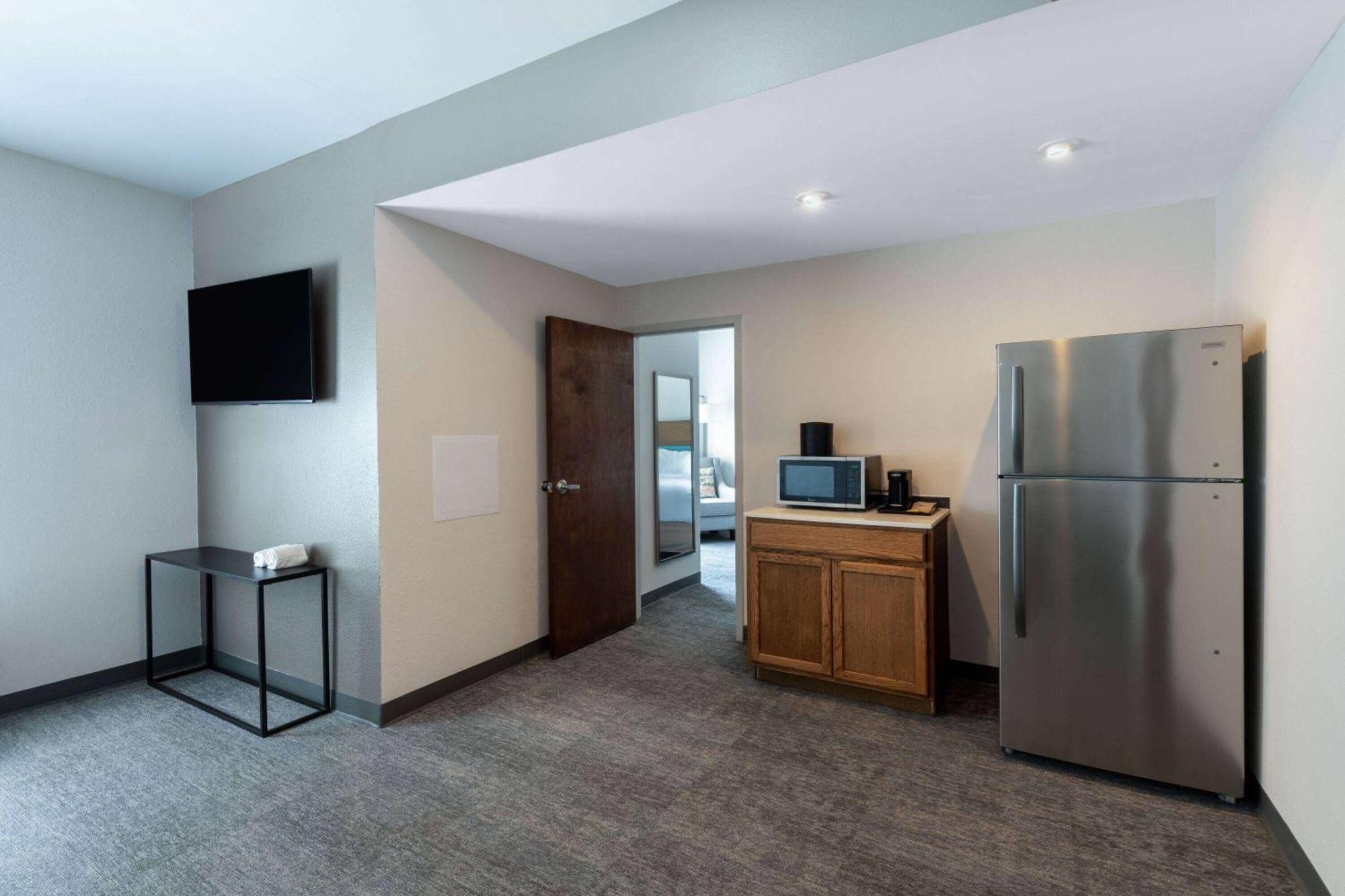 Tryp By Wyndham Tallahassee North I-10 Capital Circle Exterior photo