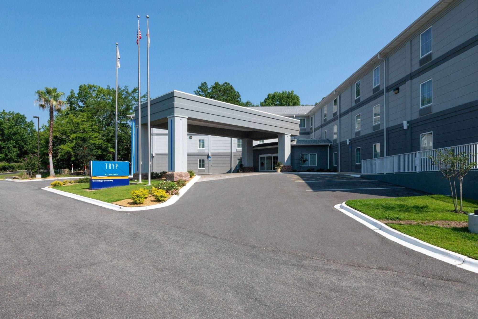 Tryp By Wyndham Tallahassee North I-10 Capital Circle Exterior photo