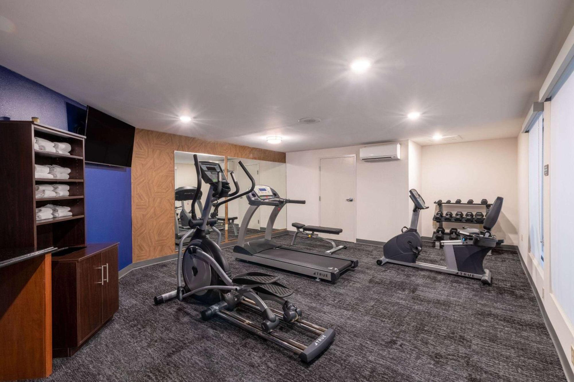 Tryp By Wyndham Tallahassee North I-10 Capital Circle Exterior photo