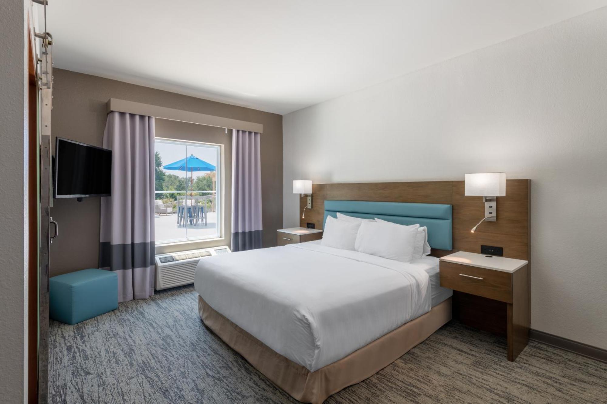 Tryp By Wyndham Tallahassee North I-10 Capital Circle Exterior photo