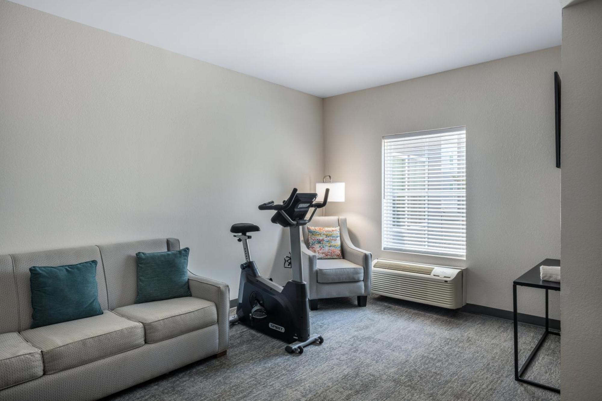 Tryp By Wyndham Tallahassee North I-10 Capital Circle Exterior photo